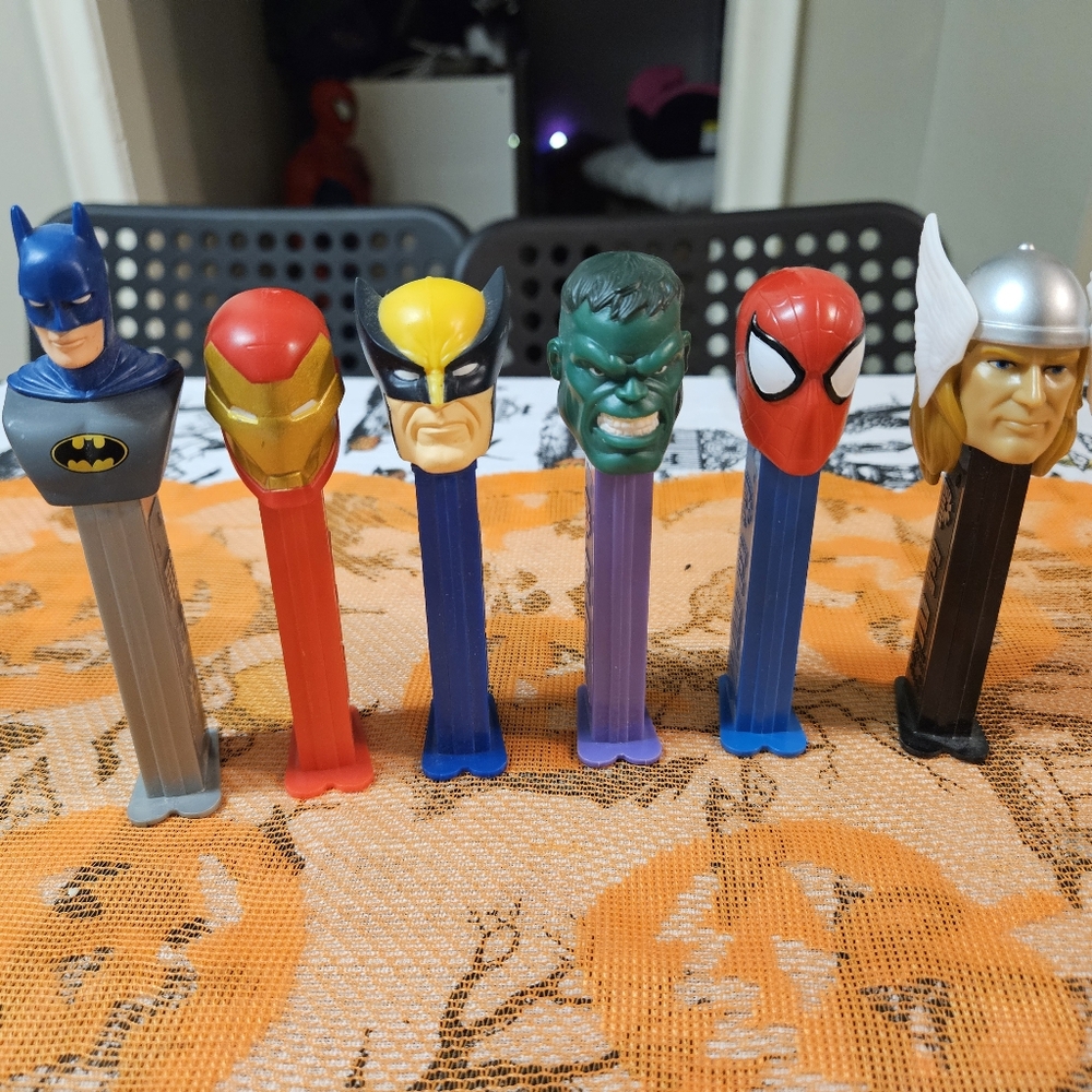 Lot Of 6 Comic Book Superhero PEZ Dispensers Marvel DC Spider-Man Thor Batman
